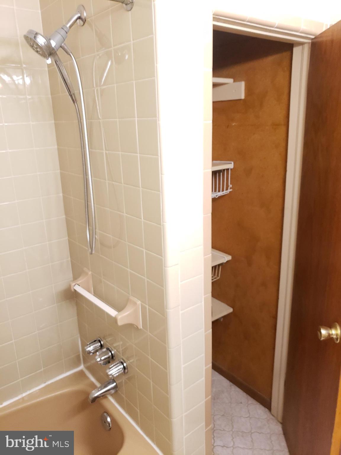 2436 West Ritner Street Philadelphia, PA 19145 - Photo 37 of 64 Upper level Bathroom -Tub & Deep linen closet