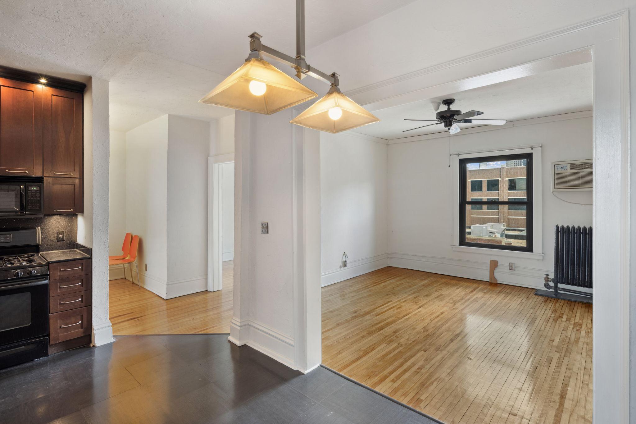 11 South 12th Street, Unit 402 Minneapolis, MN 55403 - Photo 7 of 43