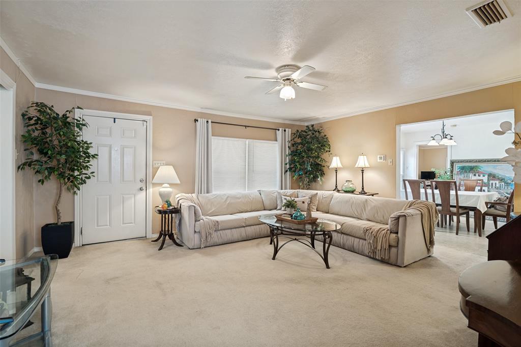 1026 South Sam Houston Road Mesquite, TX 75149 - Photo 8 of 39