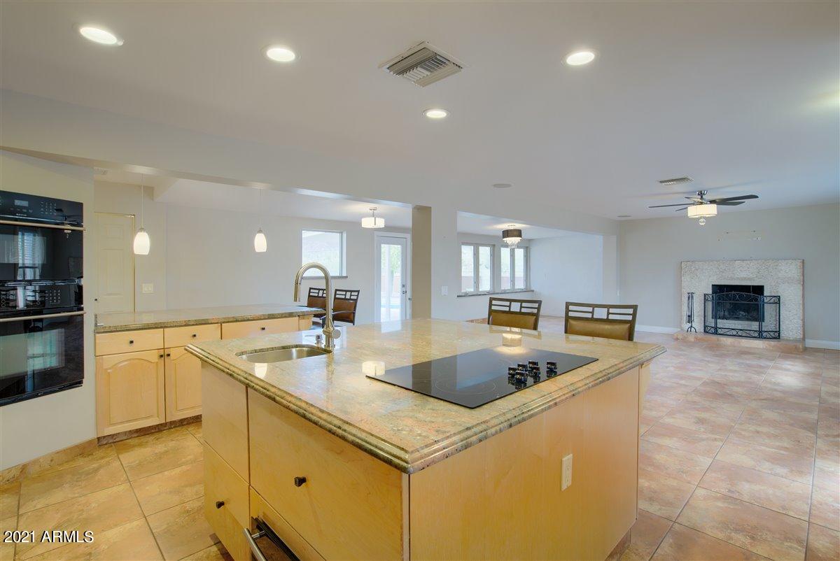 40636 North Fleming Springs Road Cave Creek, AZ 85331 - Photo 28 of 50 28-Kitchen