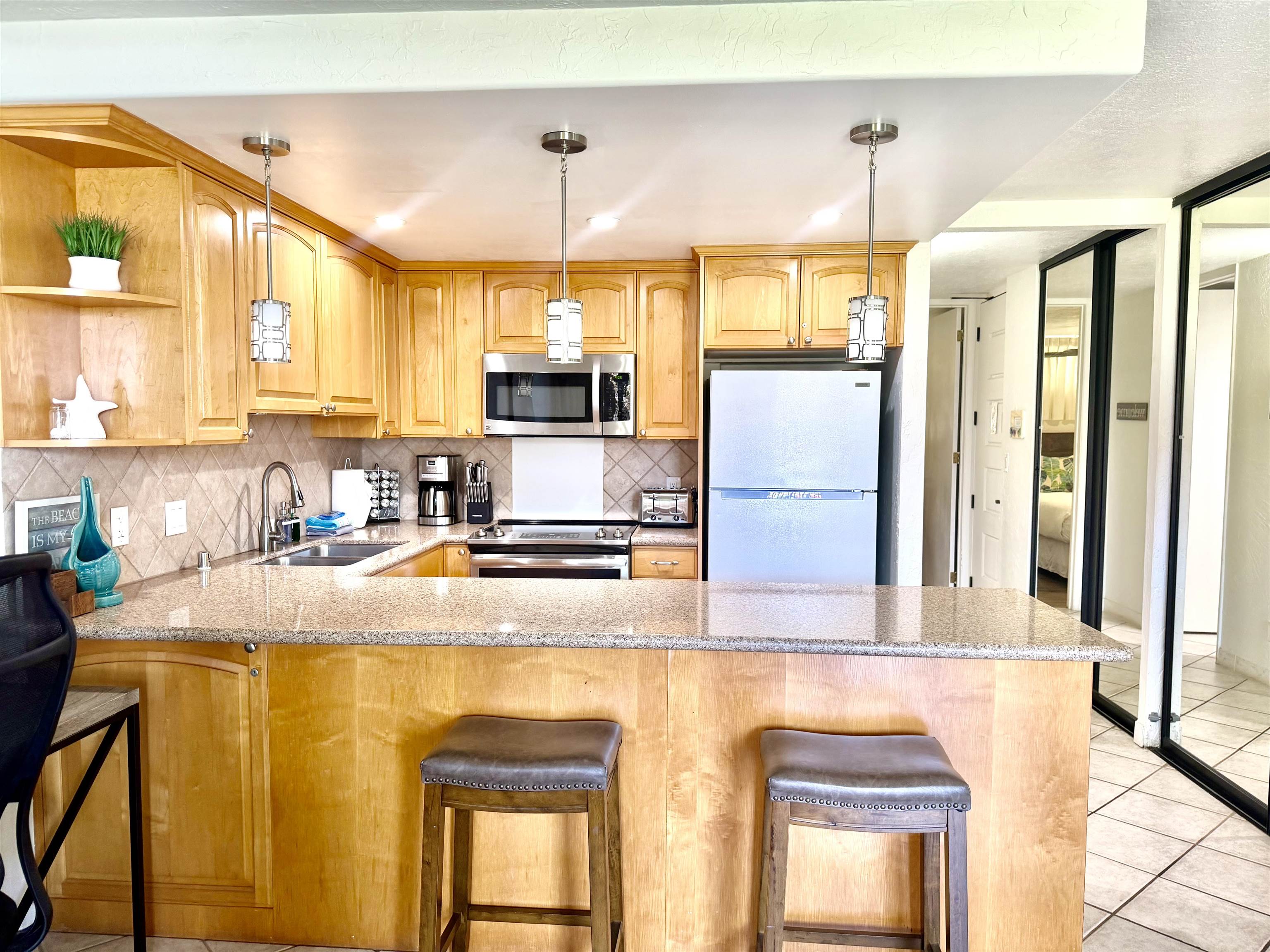 3543 Lower Honoapiilani Road, Unit E206 Lahaina, HI 96761 - Photo 3 of 29