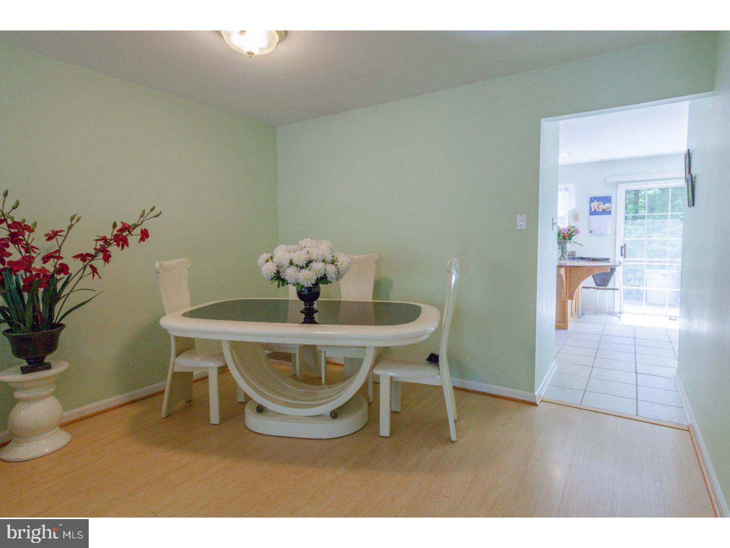 68 Charing Cross Road, Unit 35 Doylestown, PA 18901 - Photo 10 of 23 Dining Room