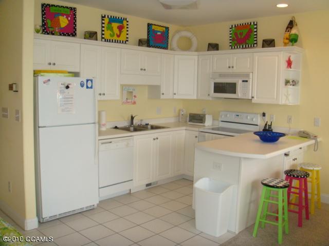 1701 Salter Path Road, Unit E103 Indian Beach, NC 28512 - Photo 3 of 21 Kitchen