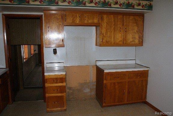 2340 South Summers Road Imlay City, MI 48444 - Photo 9 of 13 Kitchen1