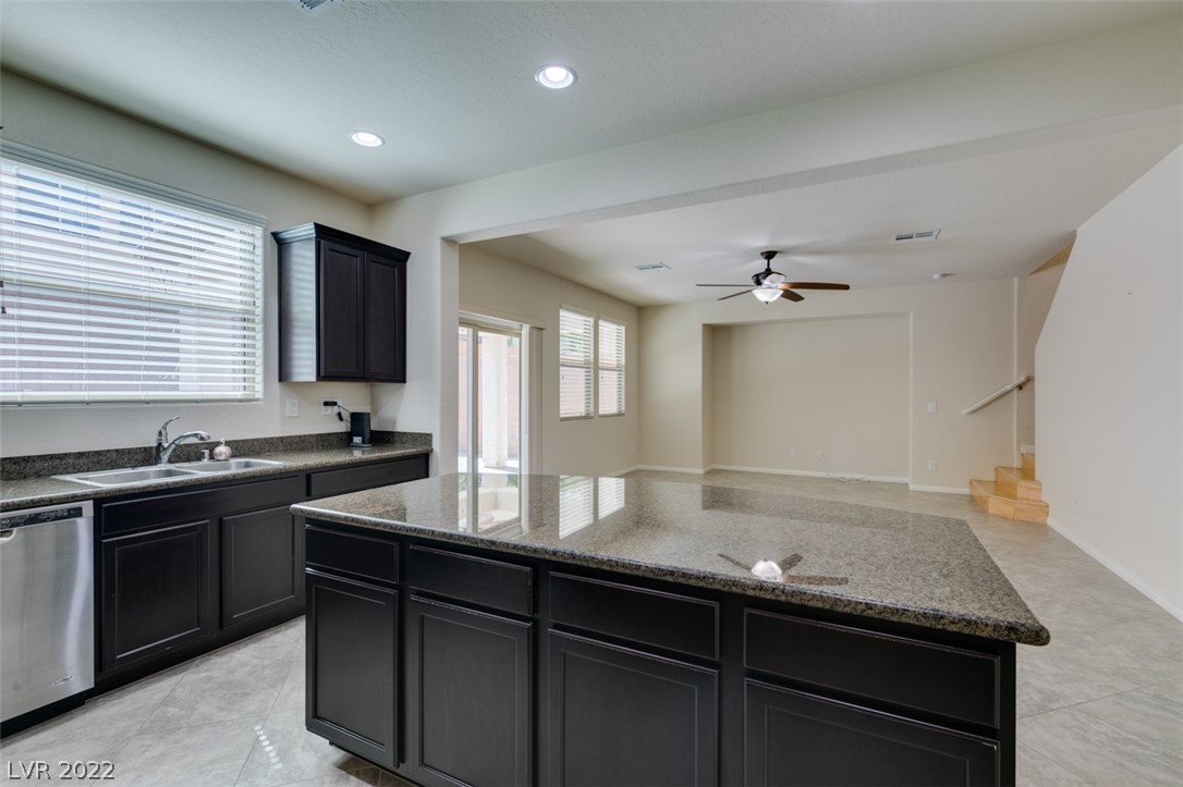 371 Woodland Moss Road Las Vegas, NV 89148 - Photo 4 of 23