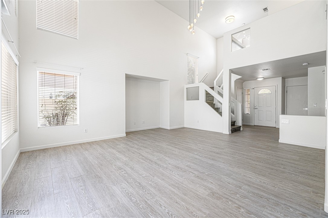 10133 Rice Paper Street Las Vegas, NV 89183 - Photo 6 of 36 New Tile* New 20' Chandelier !
