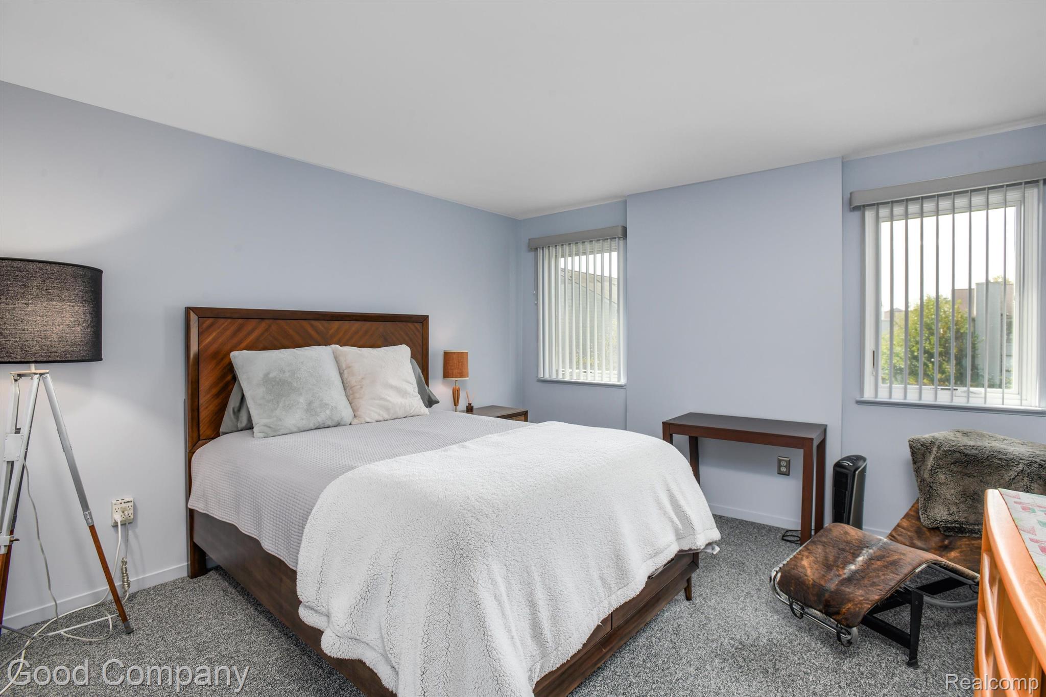 617 Ashley Circle East Rochester, MI 48307 - Photo 22 of 38