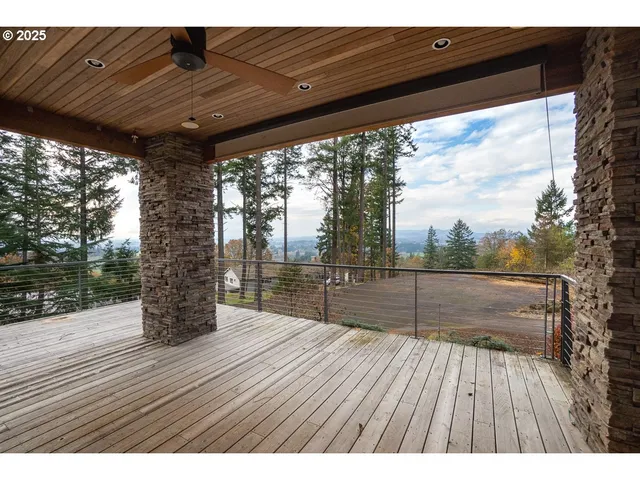 $1,595,000 | 32047 Northeast Corral Creek Road, Newberg, OR 97132