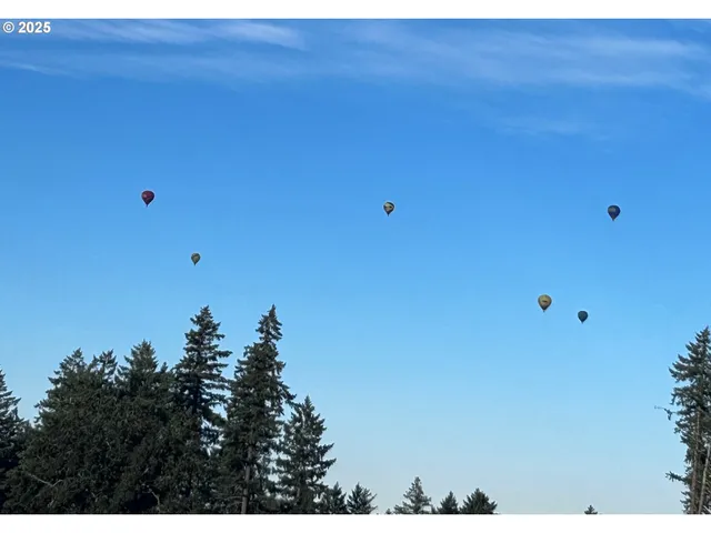 $1,595,000 | 32047 Northeast Corral Creek Road, Newberg, OR 97132