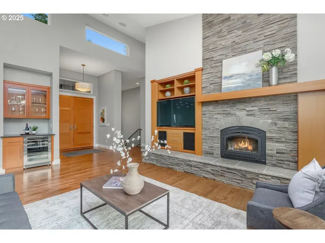 $1,595,000 | 32047 Northeast Corral Creek Road, Newberg, OR 97132