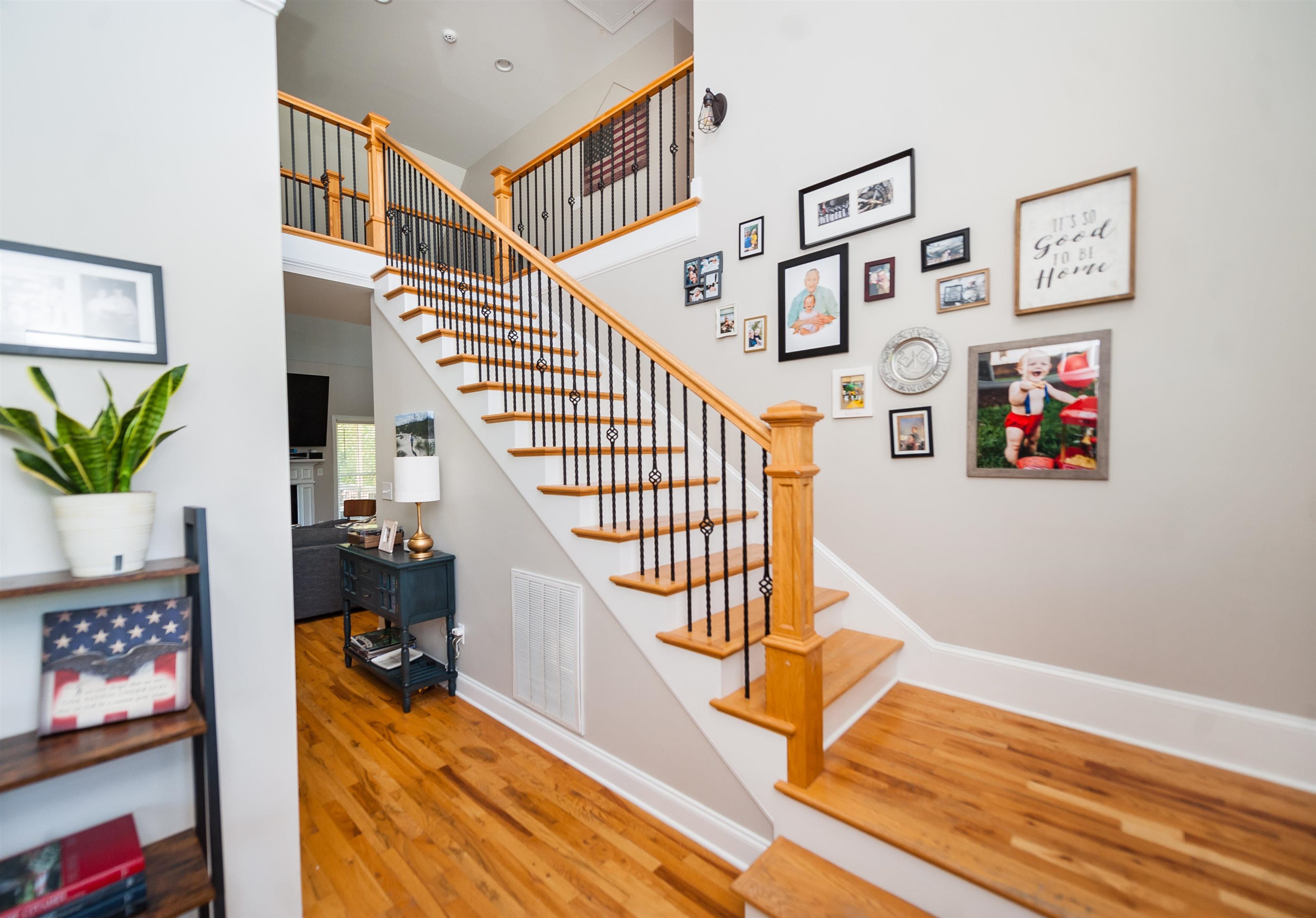 4835 Stone Station Road Pauline, SC 29374 - Photo 7 of 33 Foyer