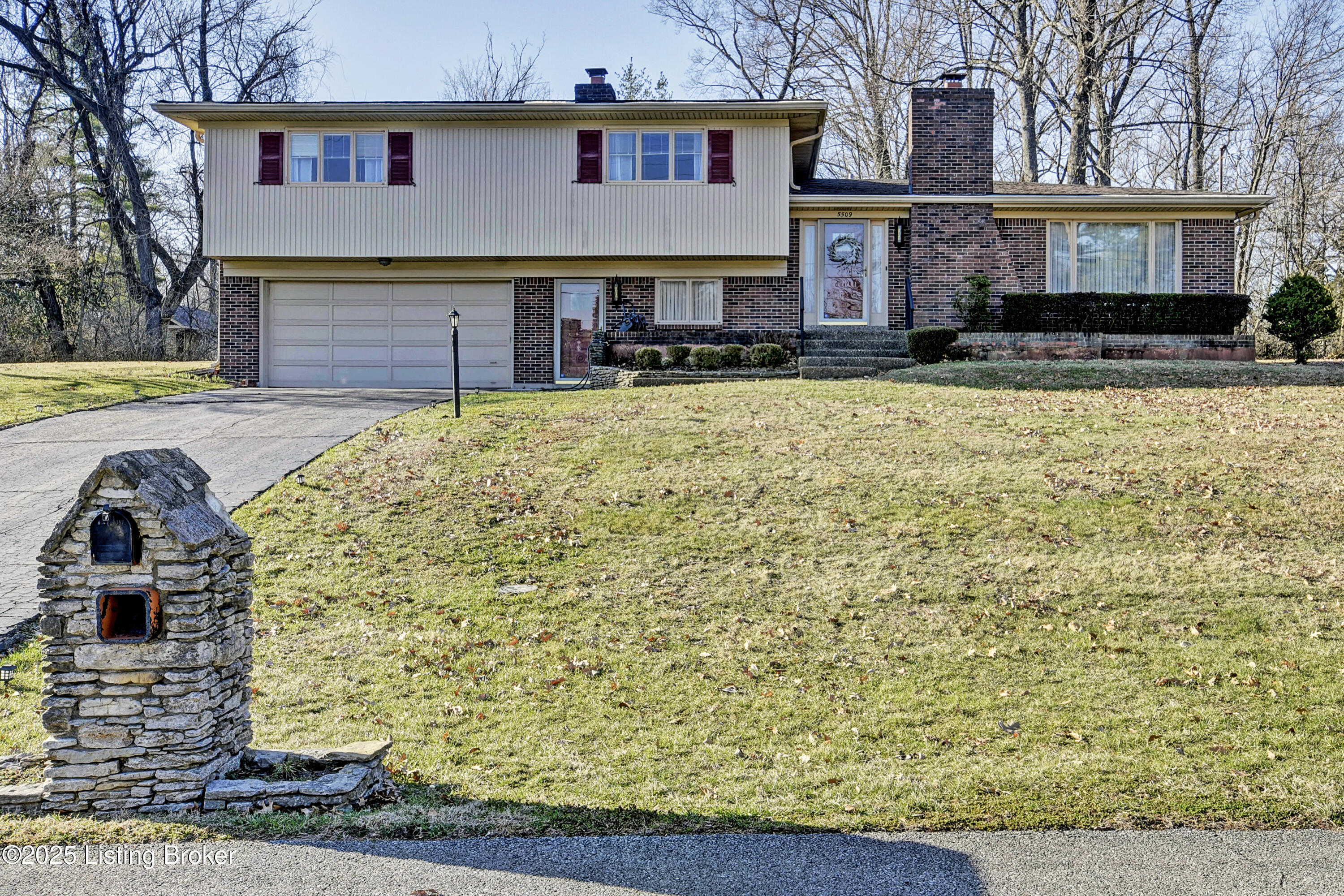 5509 Hidden Road Louisville, KY 40291 - Photo 1 of 33 _DSC3553_4_5_6_7