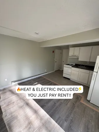 $1,200 | 99 Lawrence Street, Unit 3A, Palmer, MA 01069