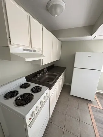 $1,200 | 99 Lawrence Street, Unit 3A, Palmer, MA 01069