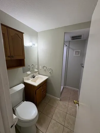 $1,200 | 99 Lawrence Street, Unit 3A, Palmer, MA 01069