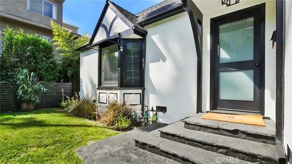 $6,950 | 4177 Fair Avenue, North Hollywood, CA 91602