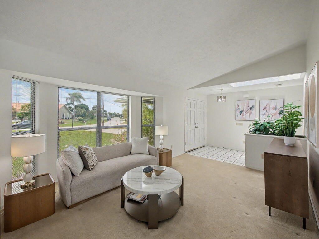 1549 Southeast Pitcher Road Port St. Lucie, FL 34952 - Photo 9 of 28 image