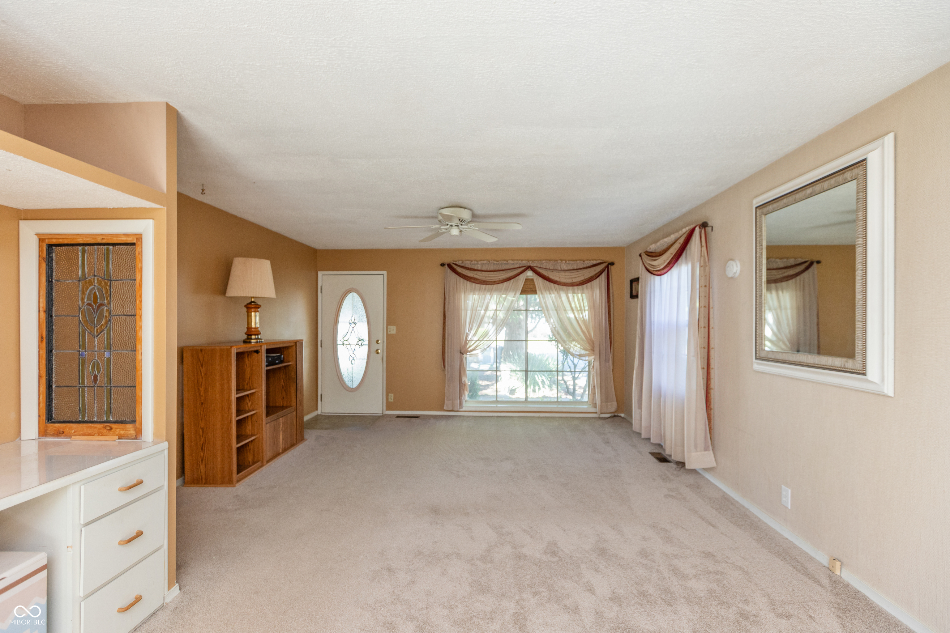507 Grandison Road Greenfield, IN 46140 - Photo 3 of 28 Gallery Image 3