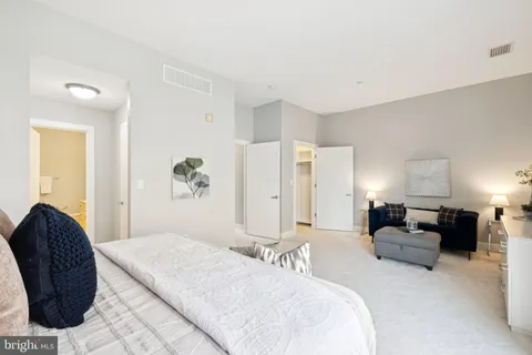 $799,000 | 23 South 23rd Street, Unit 7D, Philadelphia, PA 19103