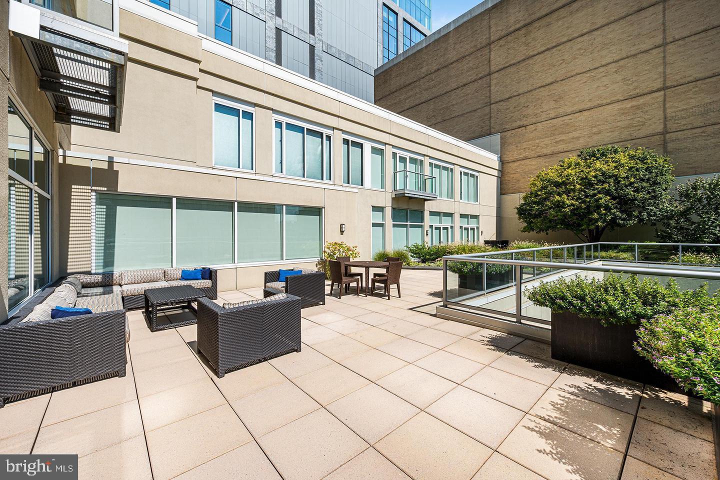 23 South 23rd Street, Unit 7D Philadelphia, PA 19103 - Photo 27 of 34