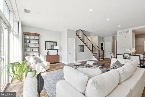 $799,000 | 23 South 23rd Street, Unit 7D, Philadelphia, PA 19103