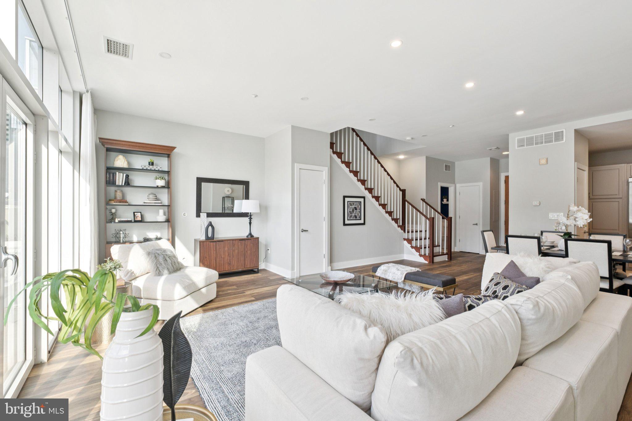 23 South 23rd Street, Unit 7D Philadelphia, PA 19103 - Photo 6 of 34