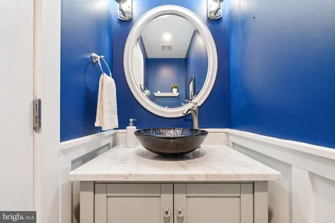 $799,000 | 23 South 23rd Street, Unit 7D, Philadelphia, PA 19103