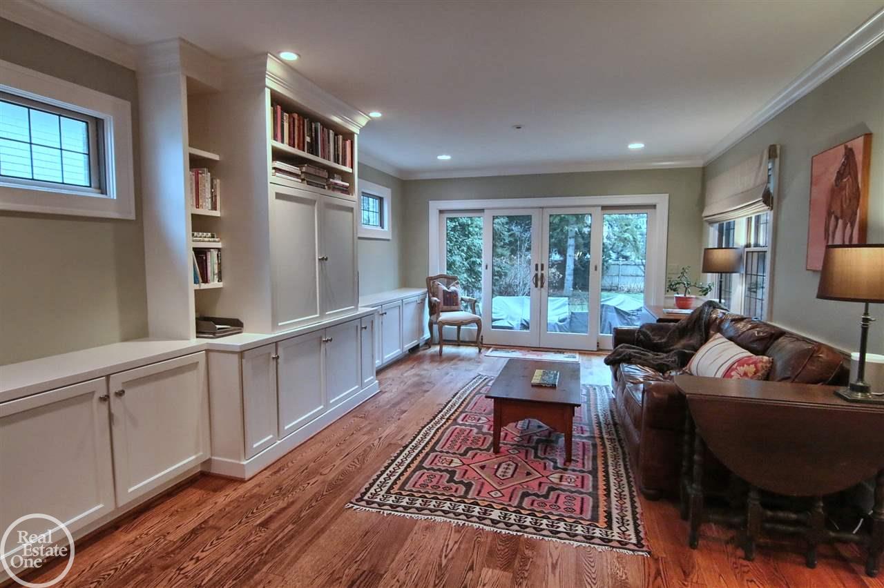 176 Moran Road Grosse Pointe Farms, MI 48236 - Photo 6 of 29
