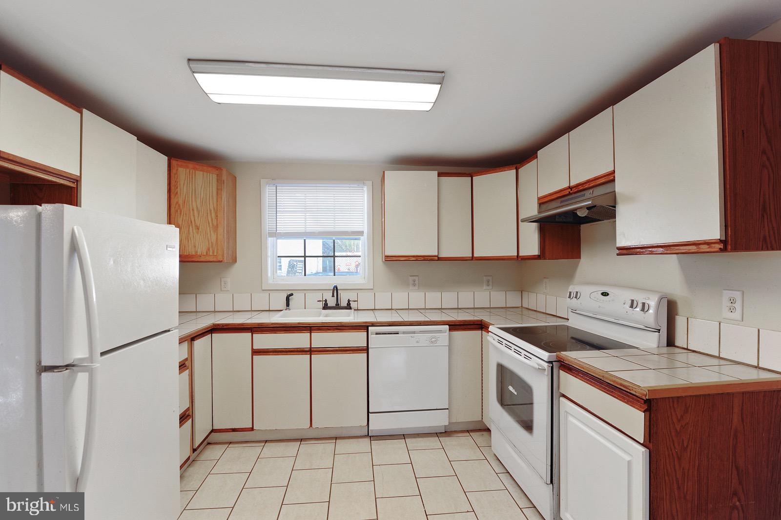 111 Grant Street Harrington, DE 19952 - Photo 5 of 12