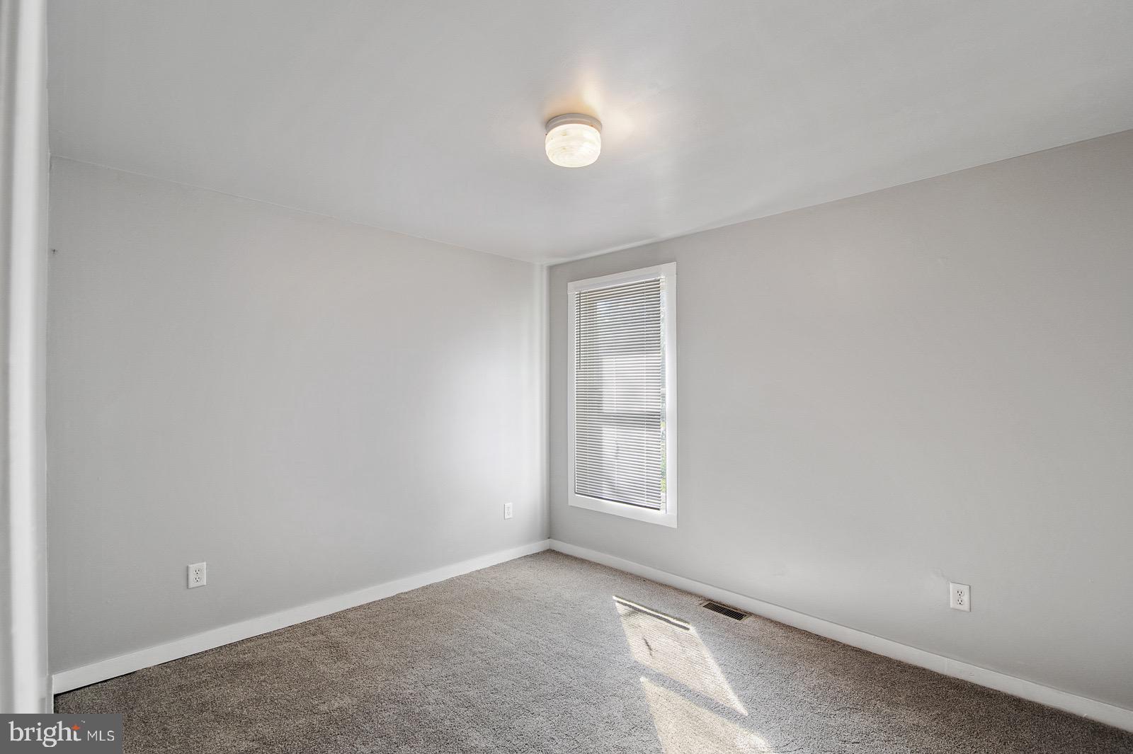 111 Grant Street Harrington, DE 19952 - Photo 7 of 12