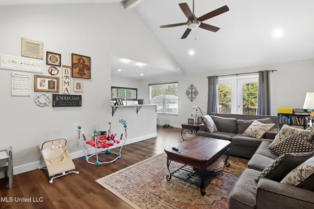 $250,000 | 1132 Ash Street, Ocean Springs, MS 39564