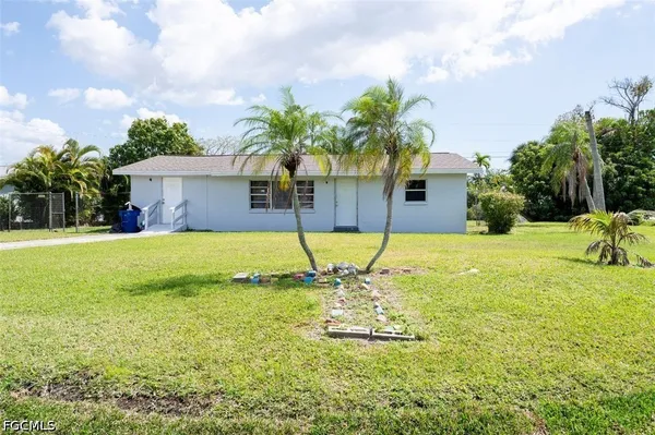 $250,000 | 4631 New Haven Drive, Fort Myers, FL 33908