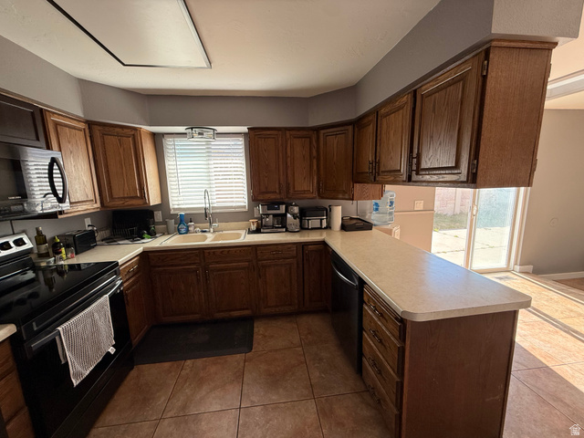 680 Family Circle Sandy, UT 84070 - Photo 21 of 35