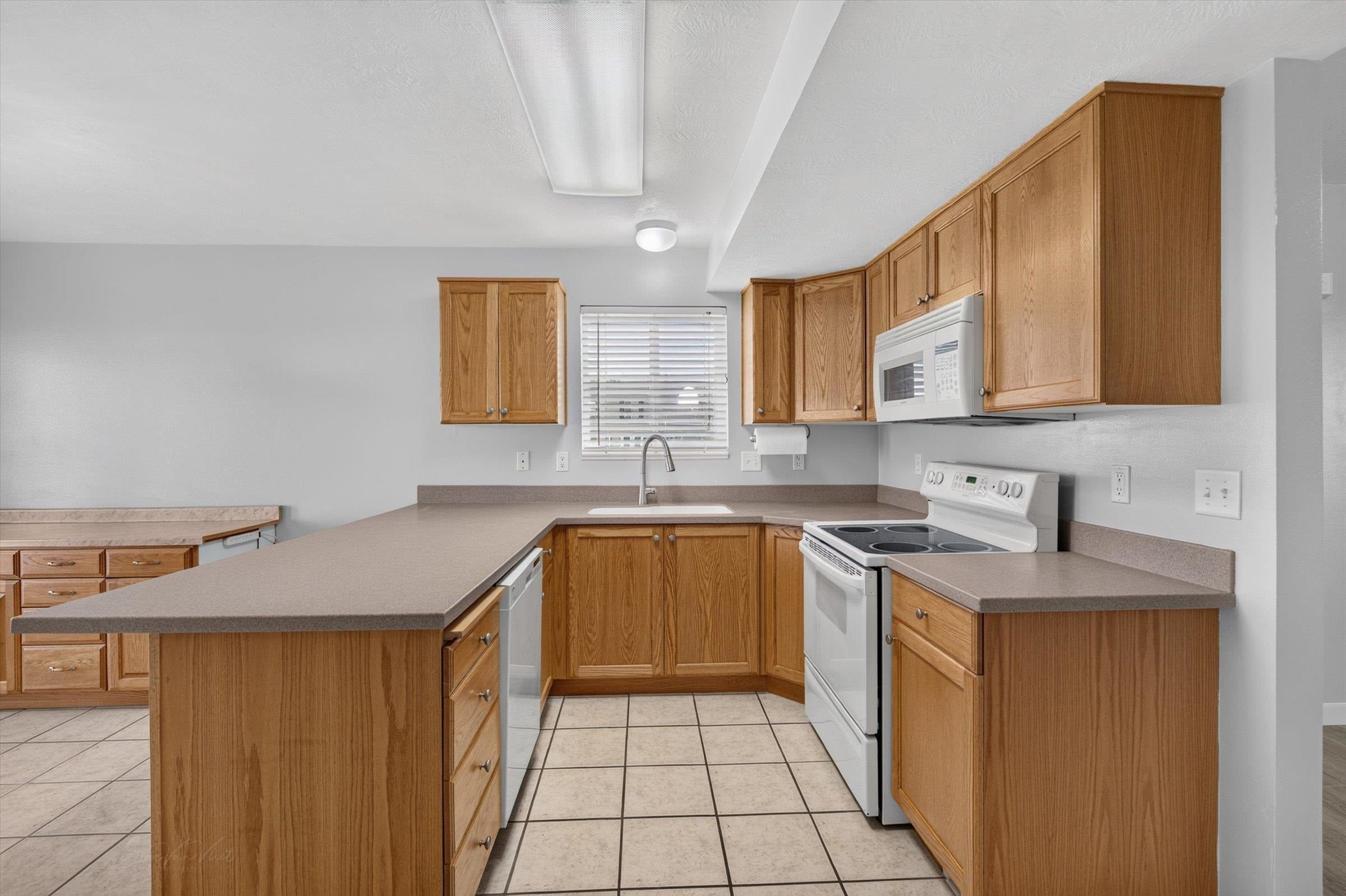 484 Raven Way, Unit D Chubbuck, ID 83202 - Photo 10 of 31 Gallery Image 10