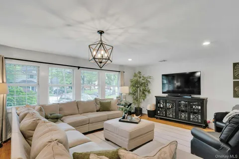 $999,000 | 12 Rachel Avenue, Commack, NY 11725