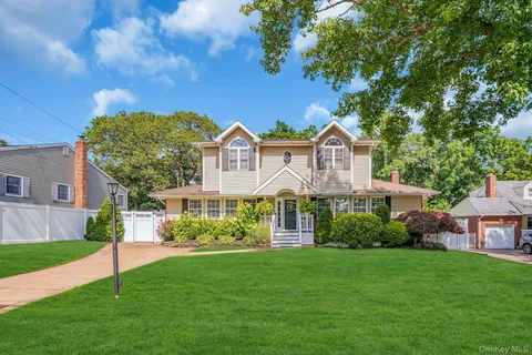$999,000 | 12 Rachel Avenue, Commack, NY 11725