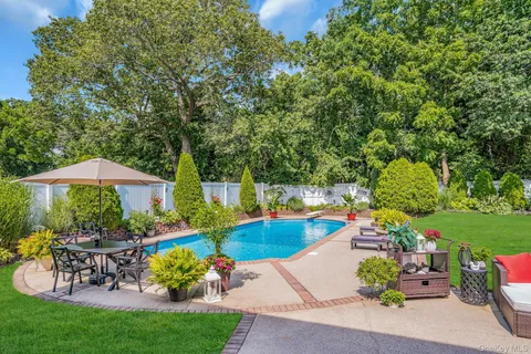 $999,000 | 12 Rachel Avenue, Commack, NY 11725