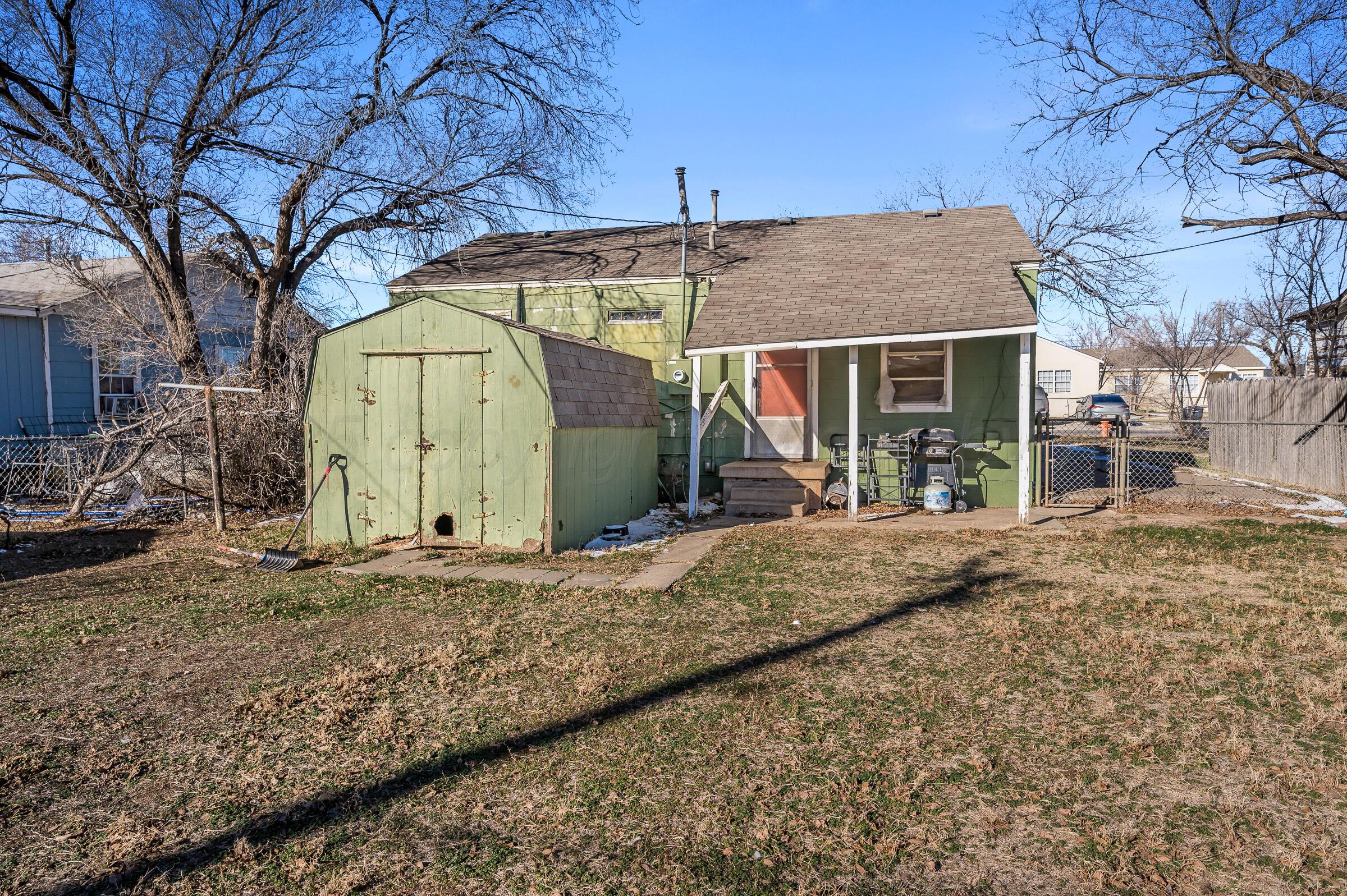 4317 South Polk Street Amarillo, TX 79110 - Photo 12 of 13 a view of a house