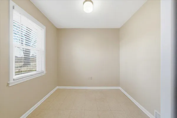 $269,900 | 3262 West Earhart Drive, Bartlett, TN 38134