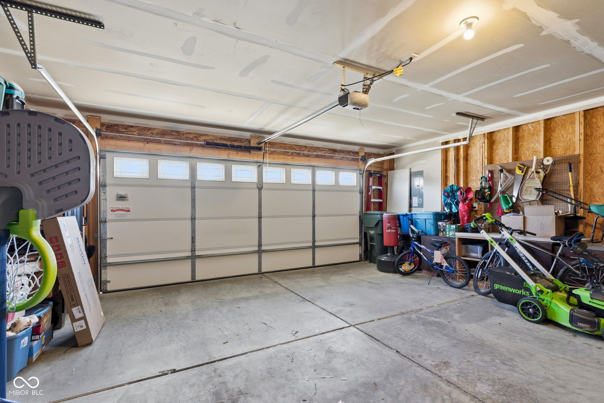 254 Rambling Road Greenfield, IN 46140 - Photo 35 of 43