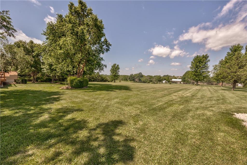 21600 South Lackman Road Spring Hill, KS 66083 - Photo 38 of 44
