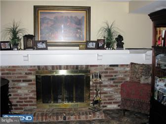 10 Doncaster Road Cherry Hill, NJ 08003 - Photo 7 of 12 Family Room