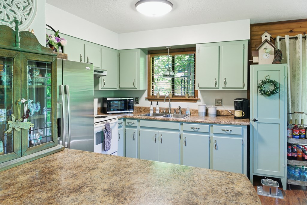 510 Mountain Top Road Marble, NC 28905 - Photo 9 of 45 Gallery Image 9