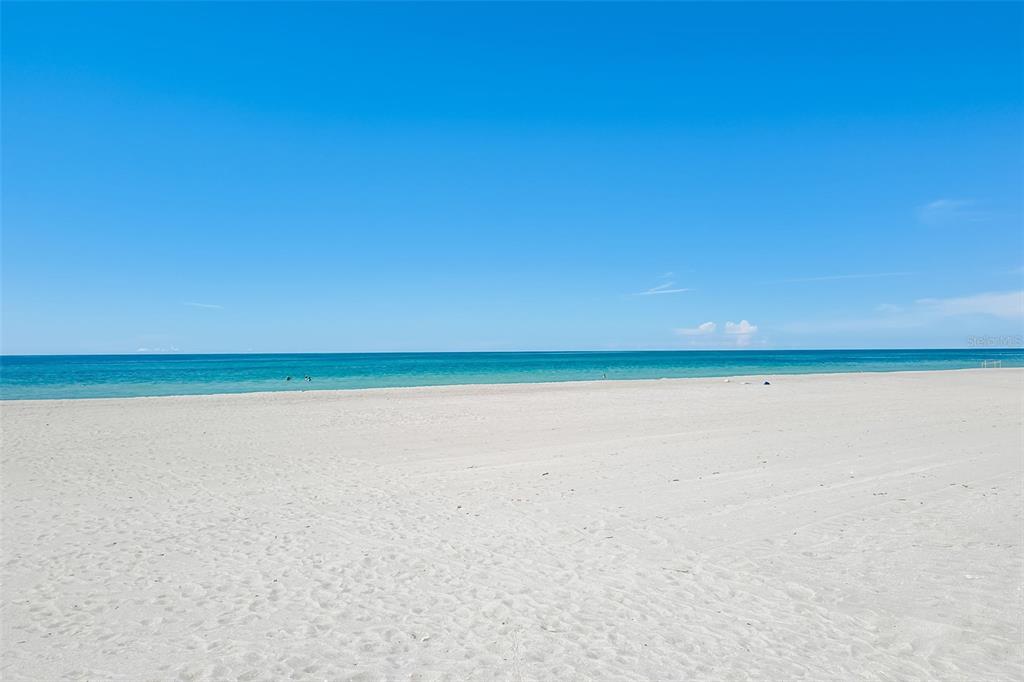 546 Spanish Drive South Longboat Key, FL 34228 - Photo 50 of 57