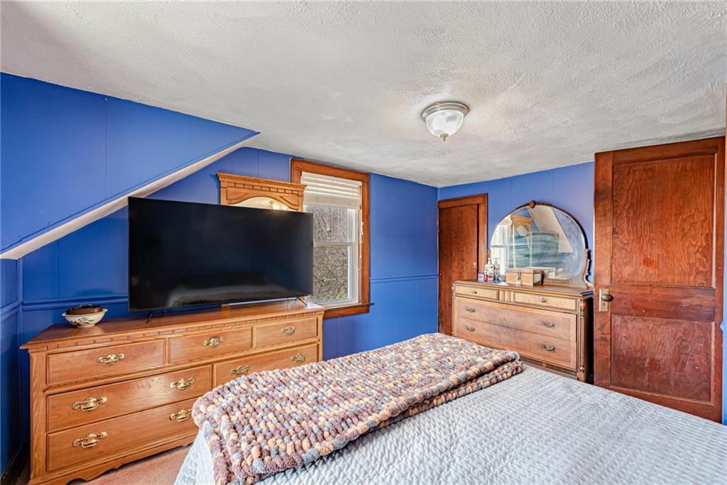 207 Lewis Road Greensburg, PA 15601 - Photo 13 of 24 Gallery Image 13