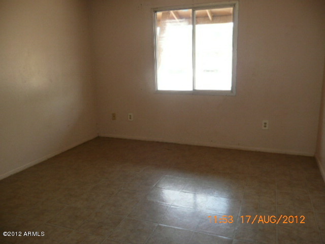 6525 West Berkeley Road Phoenix, AZ 85035 - Photo 4 of 10 P1580150