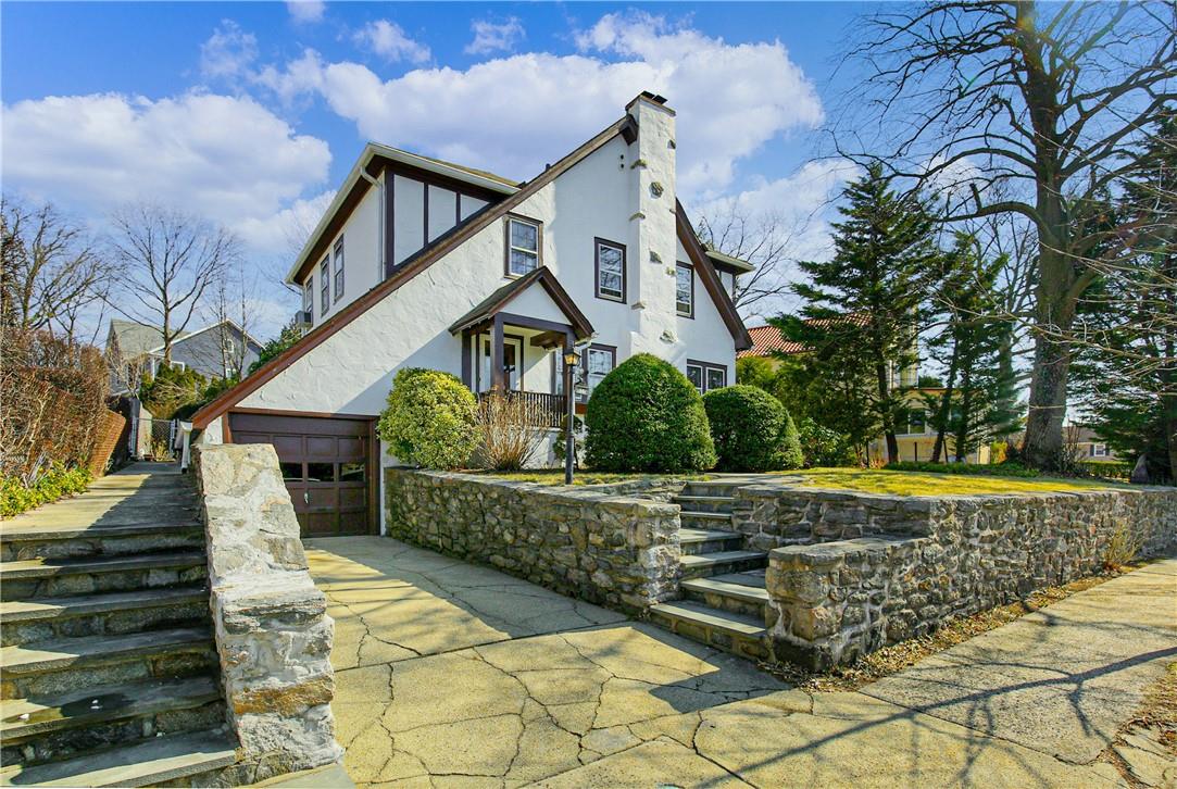 922 Split Rock Road