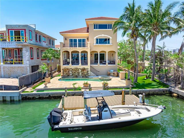$8,250,000 | 290 North Washington Drive, Sarasota, FL 34236