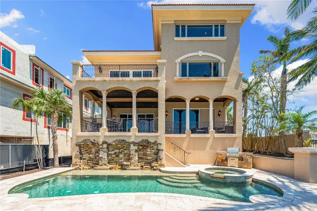 $8,250,000 | 290 North Washington Drive, Sarasota, FL 34236