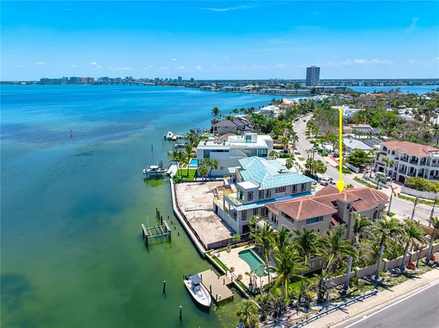 $8,250,000 | 290 North Washington Drive, Sarasota, FL 34236
